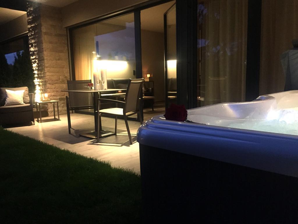 カルダーロ Haus Gregoriアパートホテル エクステリア 写真